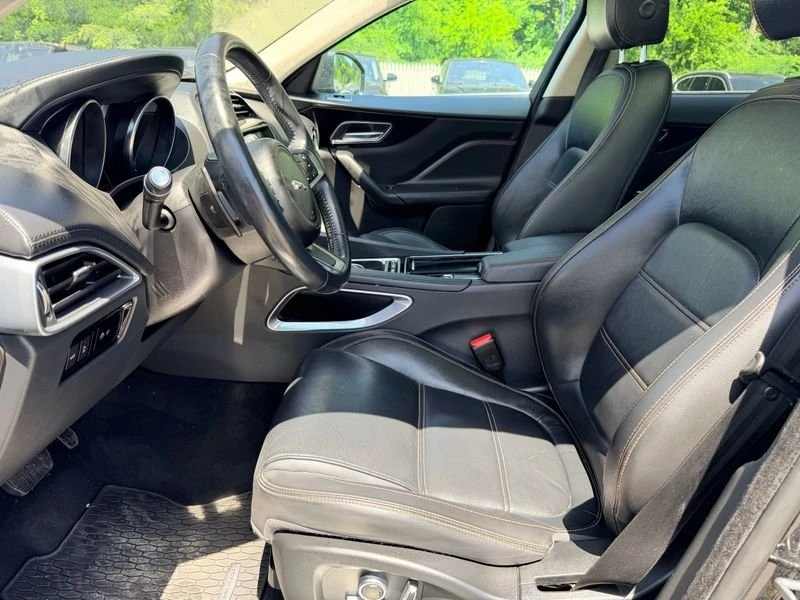 2020 Jaguar F-Pace - Image 12 of 20