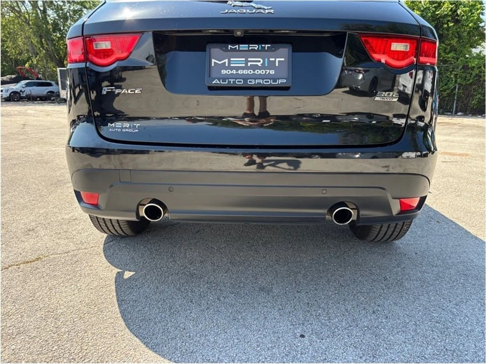 2020 Jaguar F-Pace - Image 16 of 20