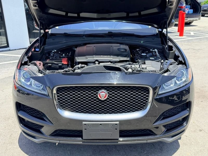 2020 Jaguar F-Pace - Image 11 of 20