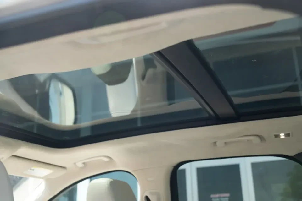 2020 Jaguar F-Pace - Image 19 of 20