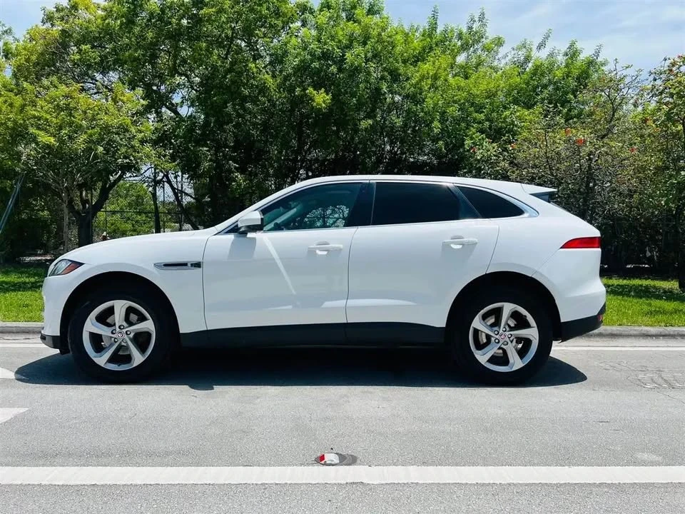 2020 Jaguar F-Pace - Image 2 of 6