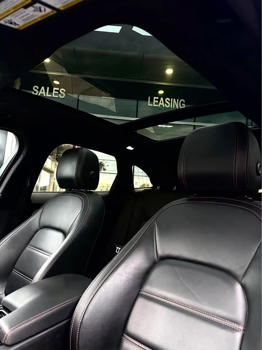 2020 Jaguar F-Pace - Image 15 of 19