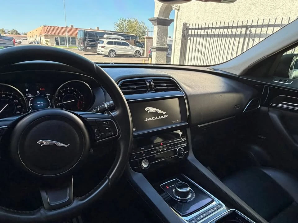 2020 Jaguar F-Pace - Image 19 of 20