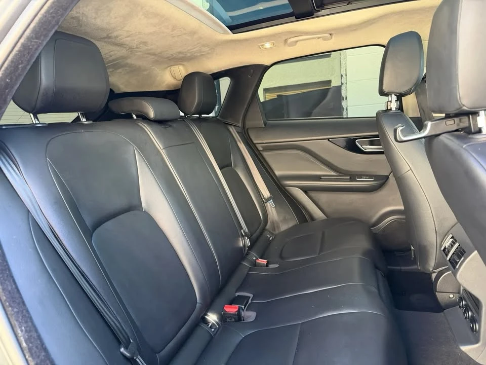 2020 Jaguar F-Pace - Image 14 of 20