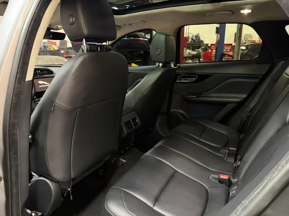 2020 Jaguar F-Pace - Image 13 of 20