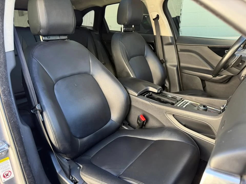 2020 Jaguar F-Pace - Image 15 of 20