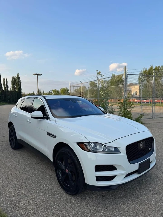 2020 Jaguar F-Pace - Image 3 of 20