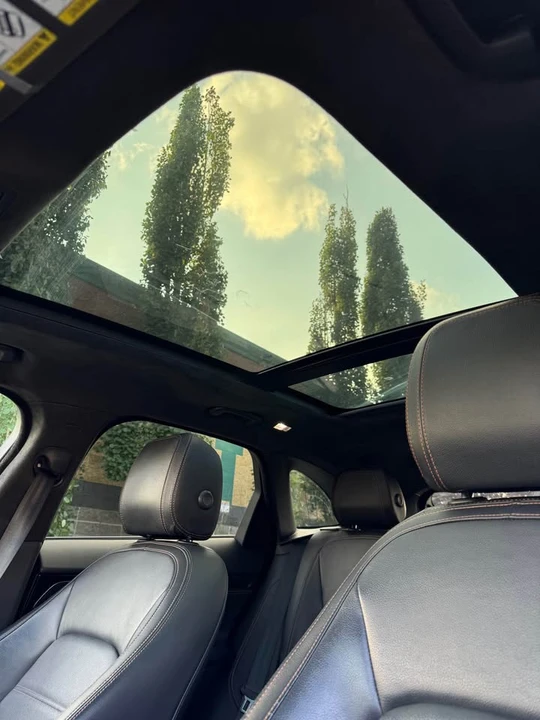 2020 Jaguar F-Pace - Image 19 of 20