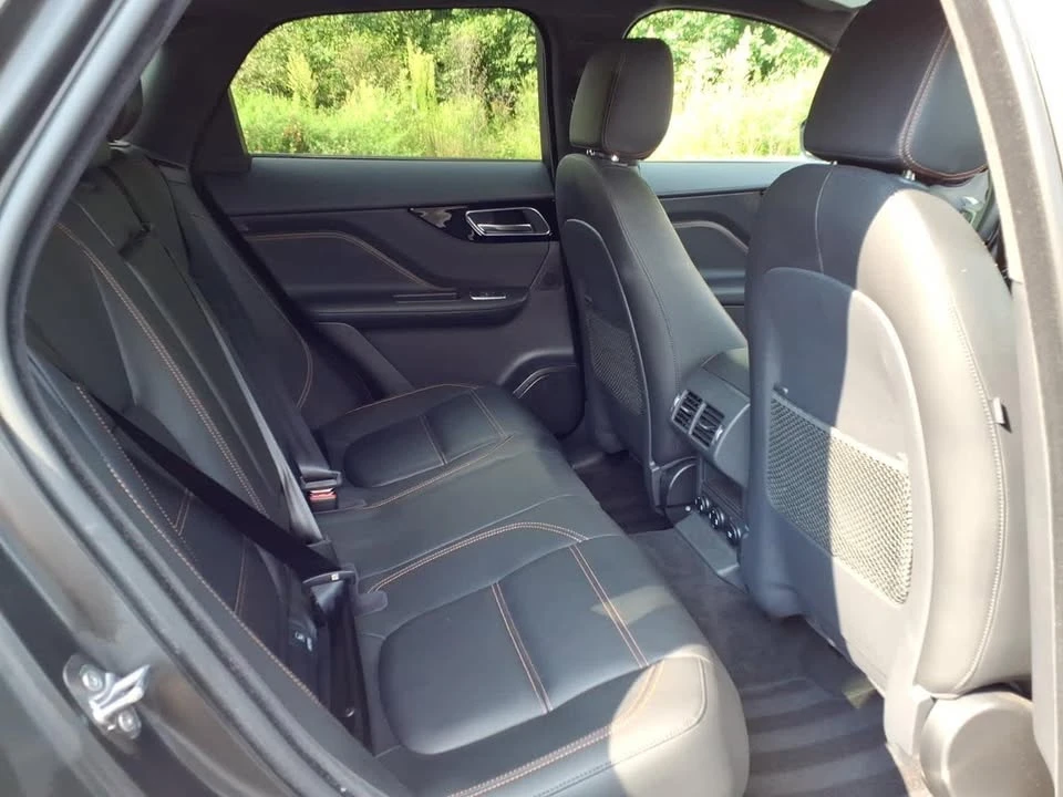 2020 Jaguar F-Pace - Image 12 of 20