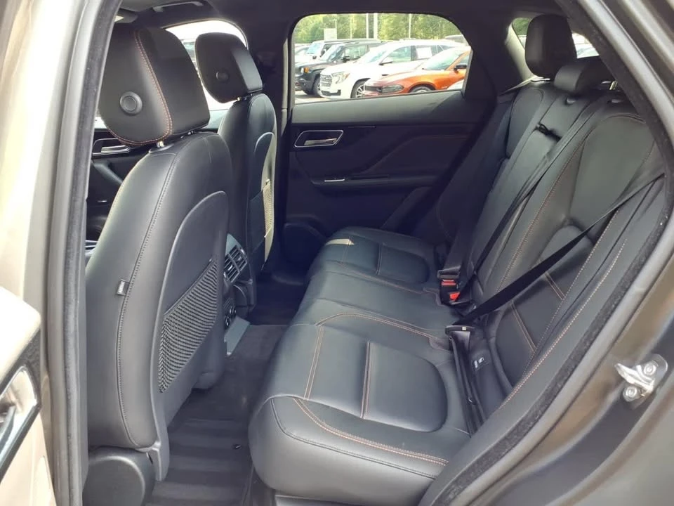 2020 Jaguar F-Pace - Image 15 of 20