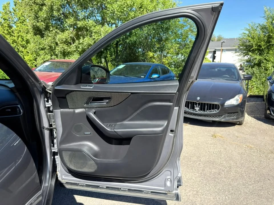 2020 Jaguar F-Pace - Image 12 of 20