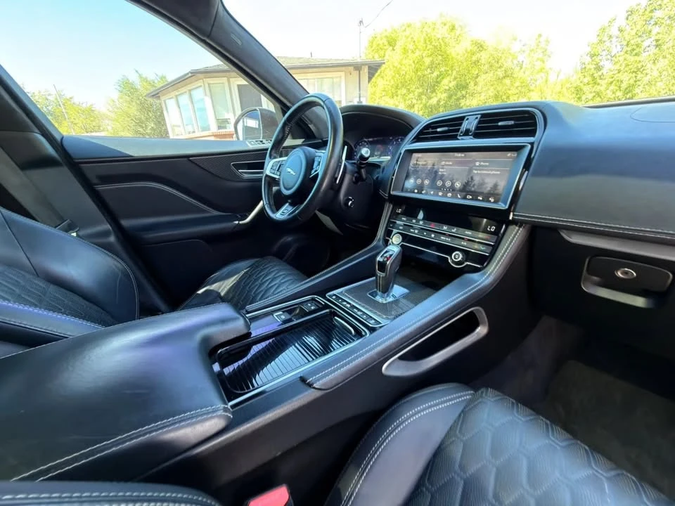 2020 Jaguar F-Pace - Image 6 of 20