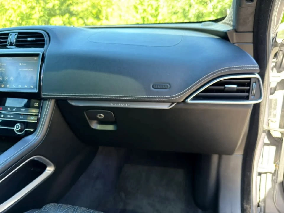 2020 Jaguar F-Pace - Image 7 of 20