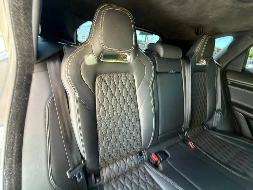 2020 Jaguar F-Pace - Image 14 of 20
