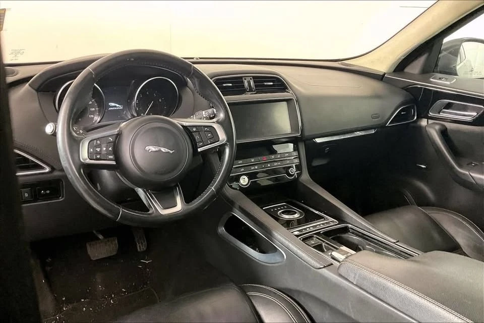 2020 Jaguar F-Pace - Image 3 of 3