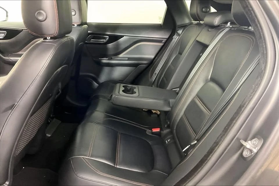 2020 Jaguar F-Pace - Image 2 of 3