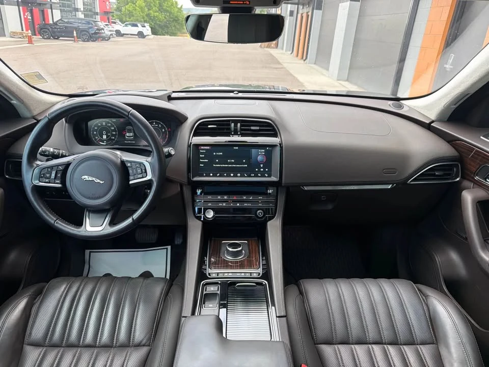 2020 Jaguar F-Pace - Image 6 of 8