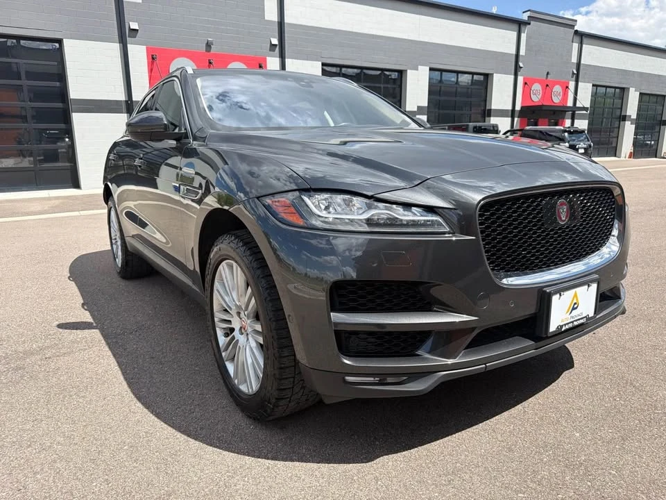 2020 Jaguar F-Pace - Image 3 of 8
