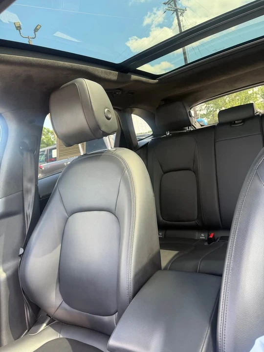 2020 Jaguar F-Pace - Image 5 of 6