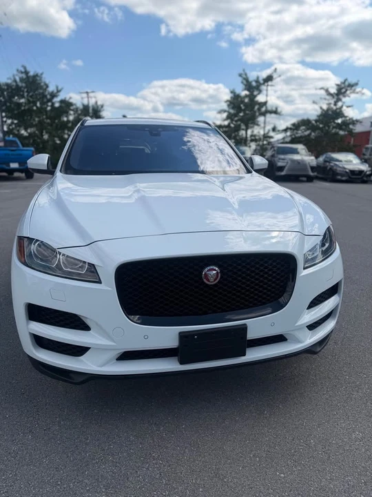 2020 Jaguar F-Pace - Image 2 of 6