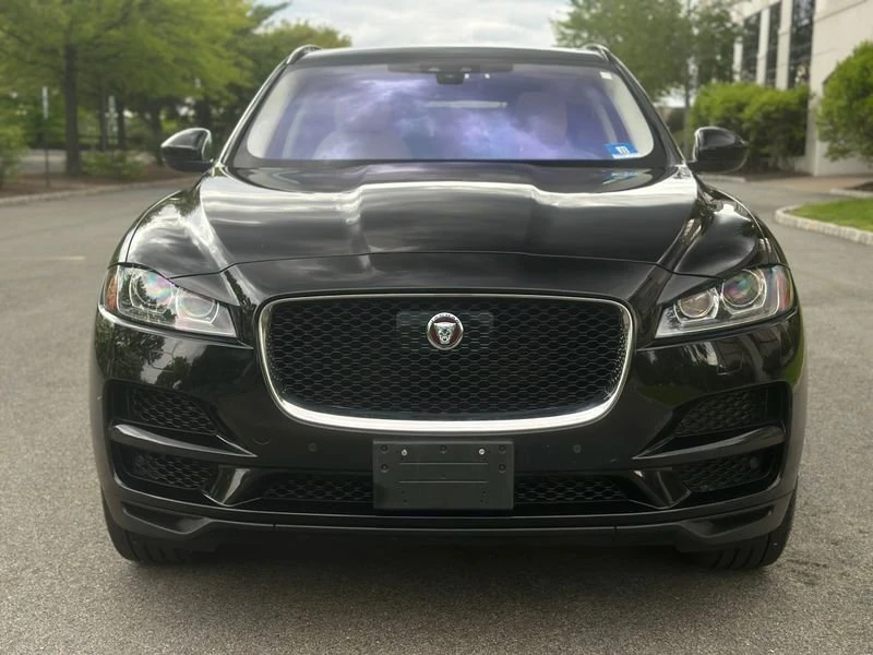 2020 Jaguar F-Pace - Image 7 of 18