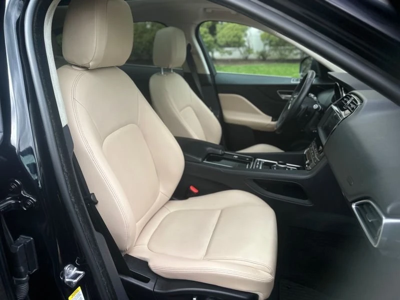 2020 Jaguar F-Pace - Image 15 of 18