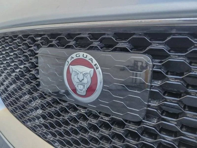2020 Jaguar F-Pace - Image 6 of 20