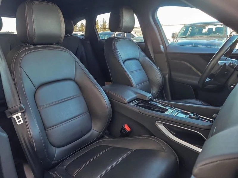 2020 Jaguar F-Pace - Image 17 of 20