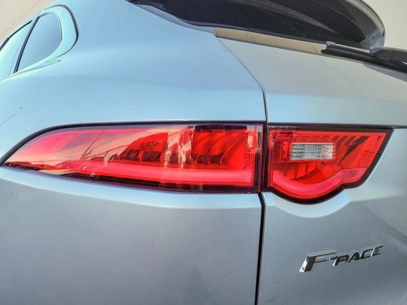 2020 Jaguar F-Pace - Image 7 of 20