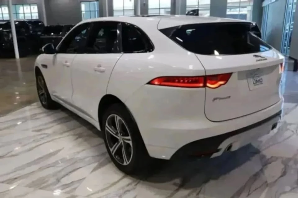 2020 Jaguar F-Pace - Image 7 of 20