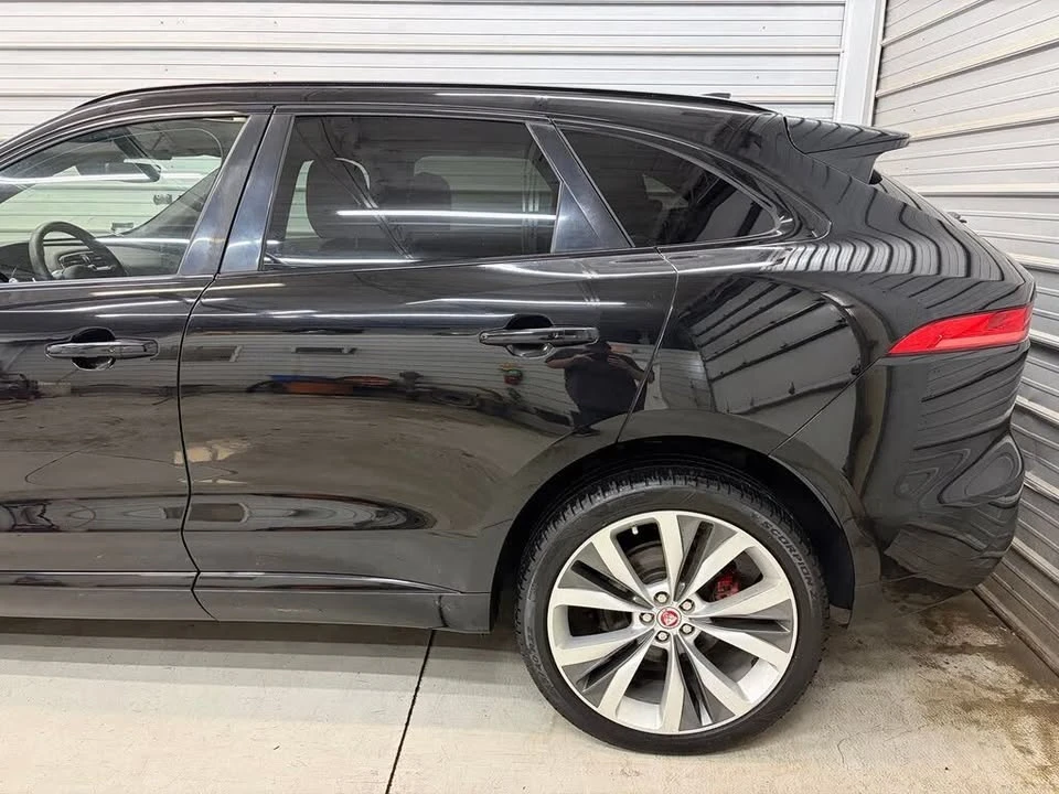 2020 Jaguar F-Pace - Image 5 of 19