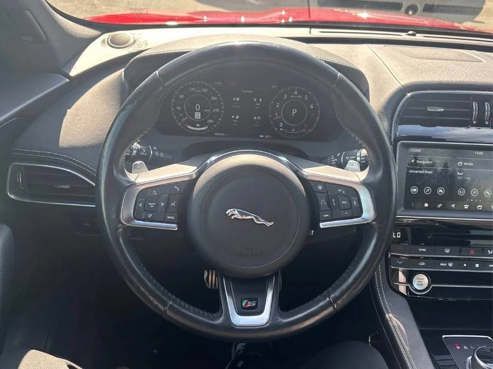 2020 Jaguar F-Pace - Image 6 of 8
