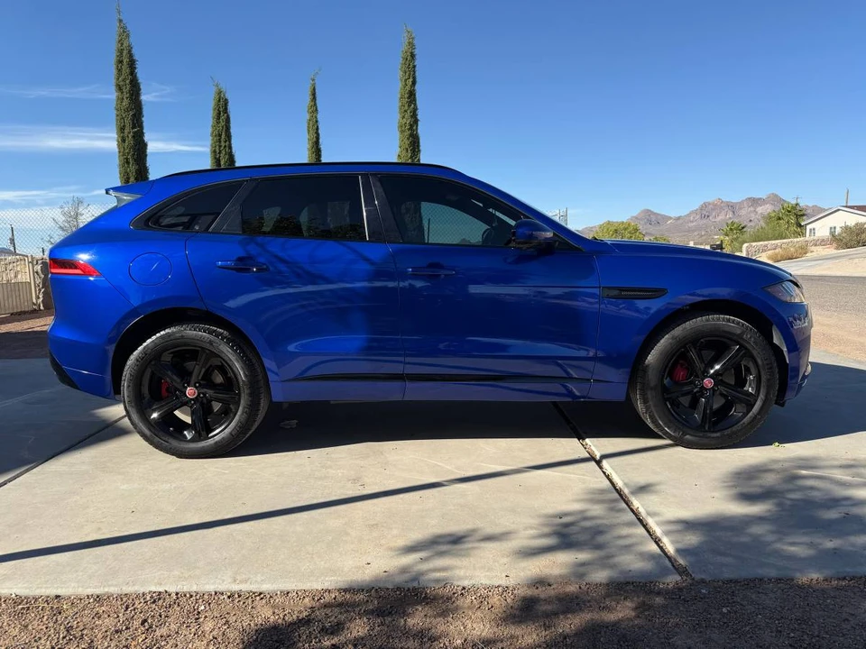 2020 Jaguar F-Pace - Image 2 of 13