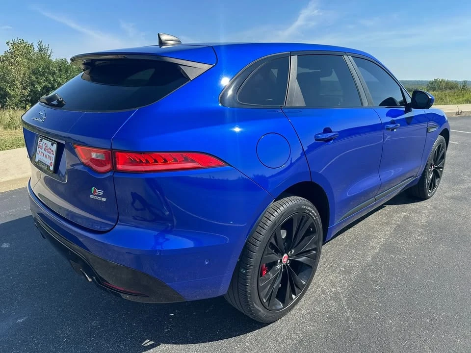 2020 Jaguar F-Pace - Image 2 of 18