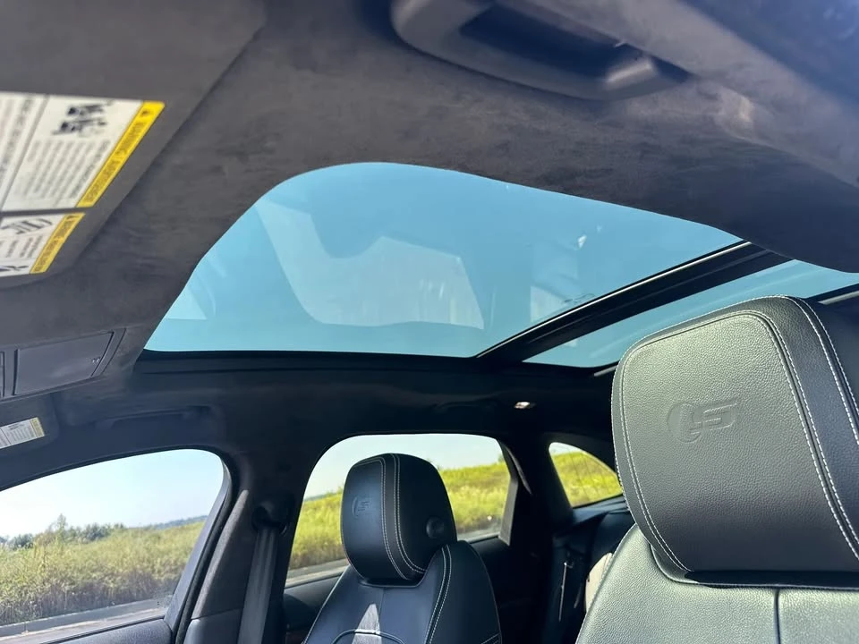 2020 Jaguar F-Pace - Image 8 of 18