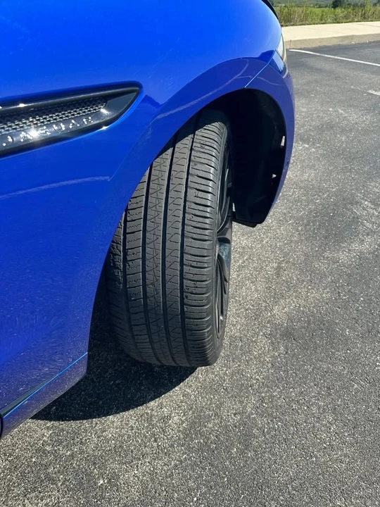 2020 Jaguar F-Pace - Image 16 of 18