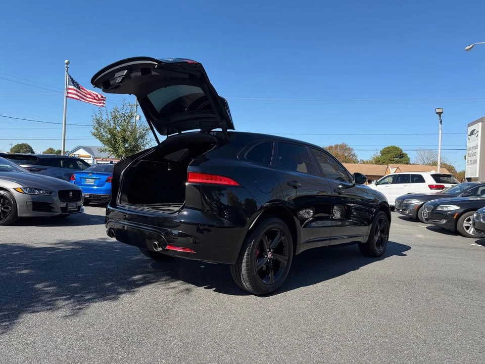 2020 Jaguar F-Pace - Image 19 of 20