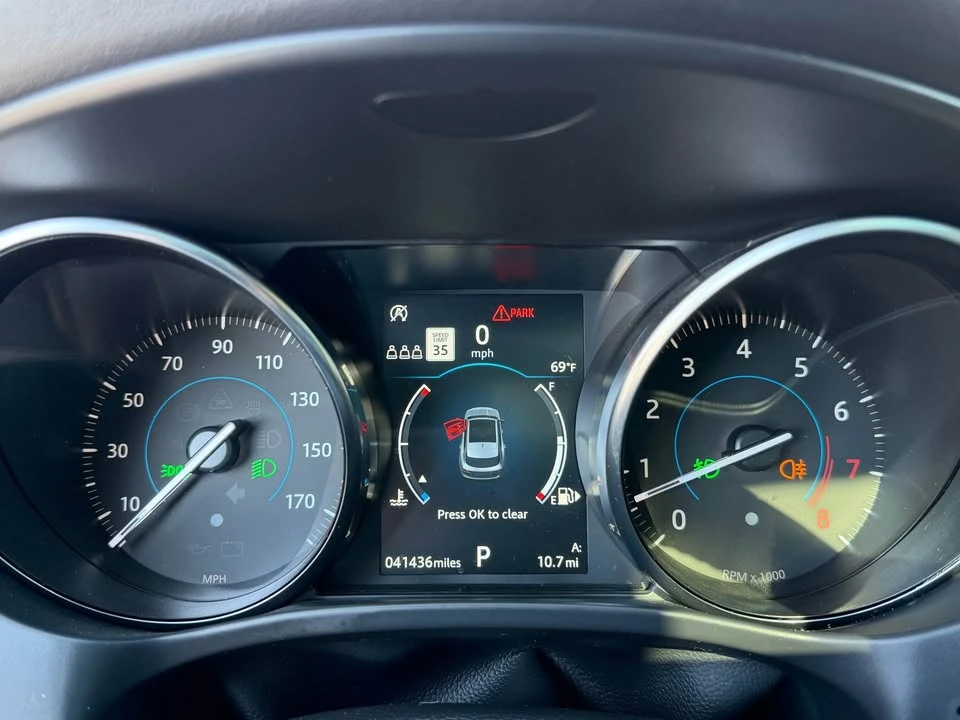 2020 Jaguar F-Pace - Image 16 of 20