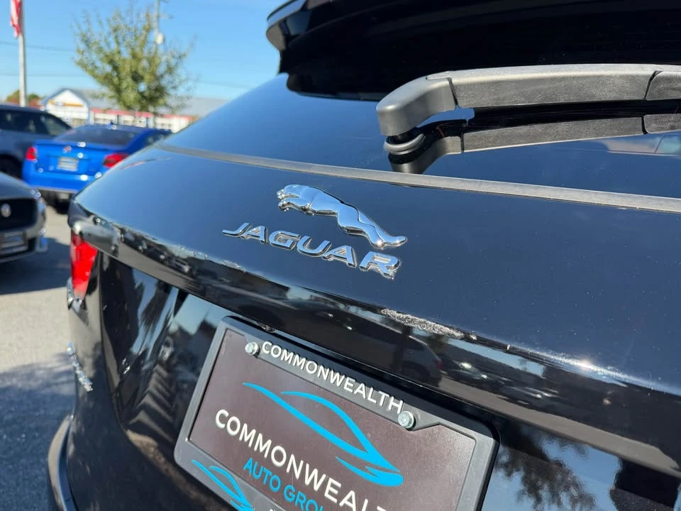 2020 Jaguar F-Pace - Image 11 of 20