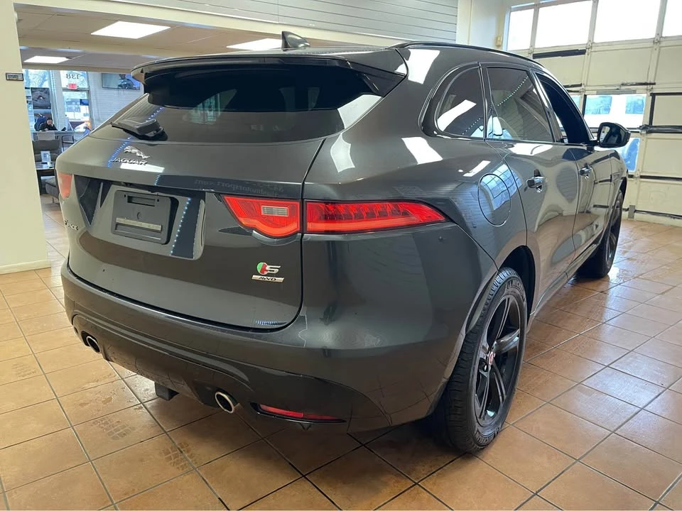 2020 Jaguar F-Pace SVR - Image 10 of 18
