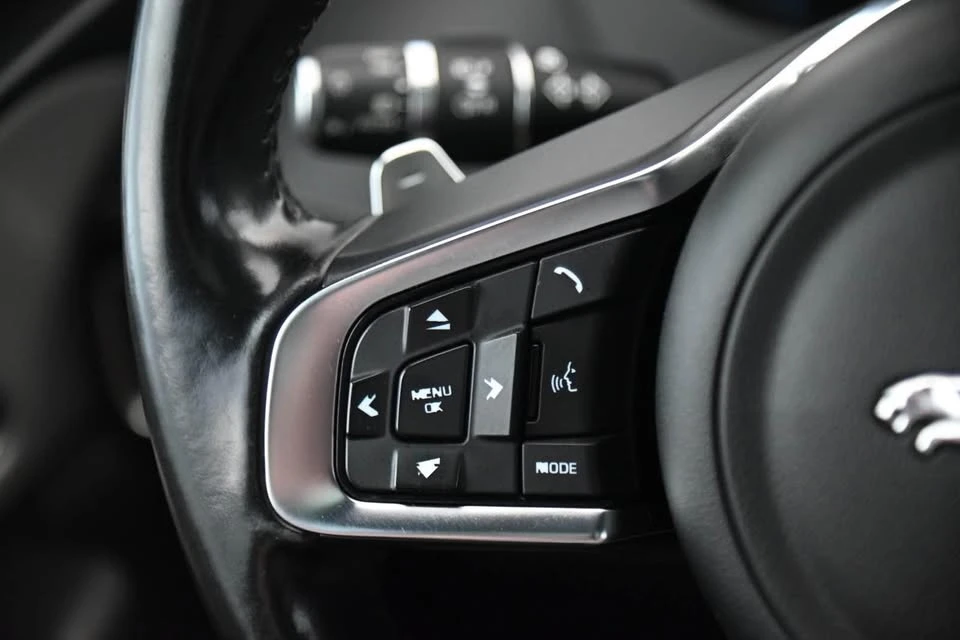 2020 Jaguar F-Pace SVR - Image 19 of 20