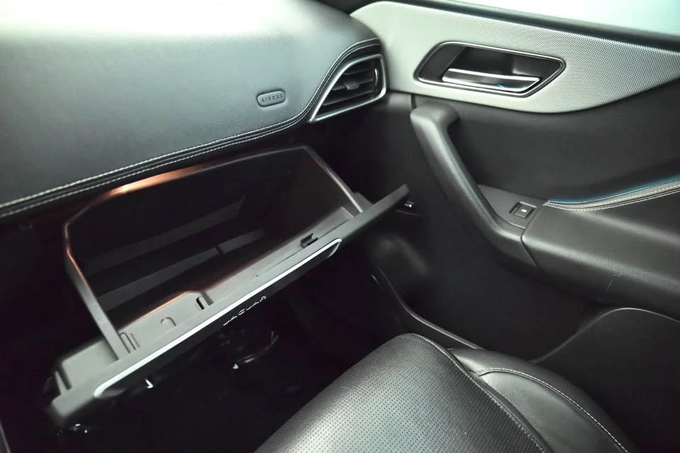 2020 Jaguar F-Pace SVR - Image 18 of 20