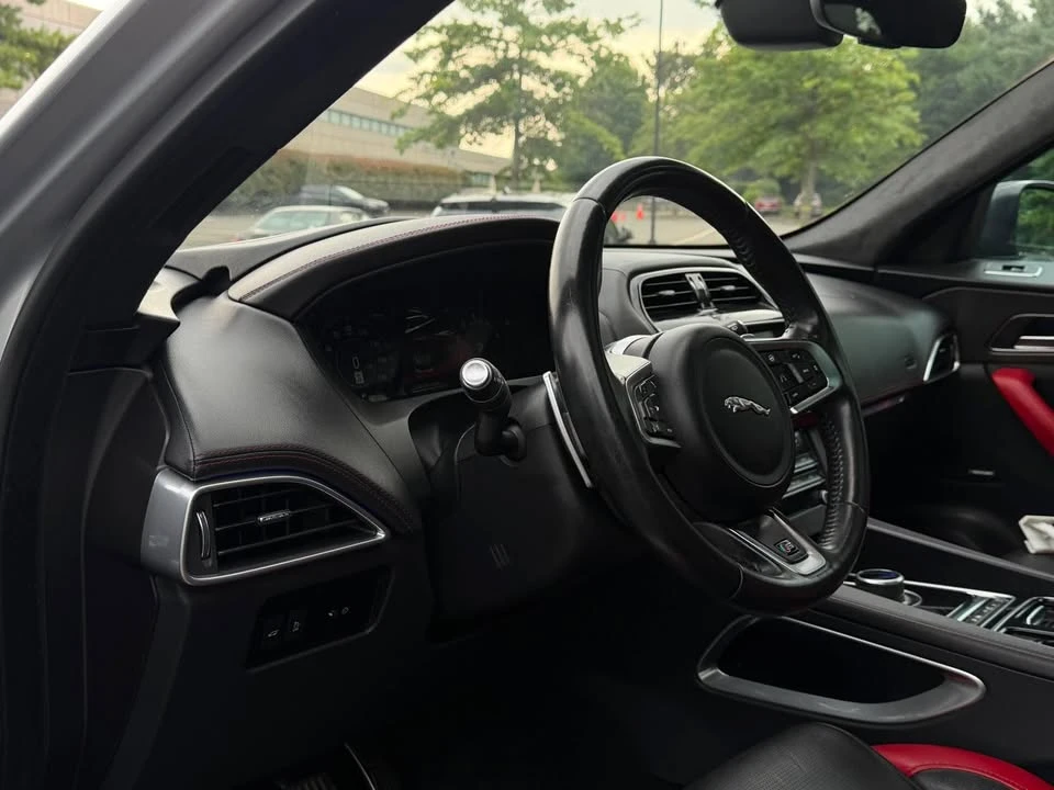 2020 Jaguar F-Pace SVR - Image 16 of 20