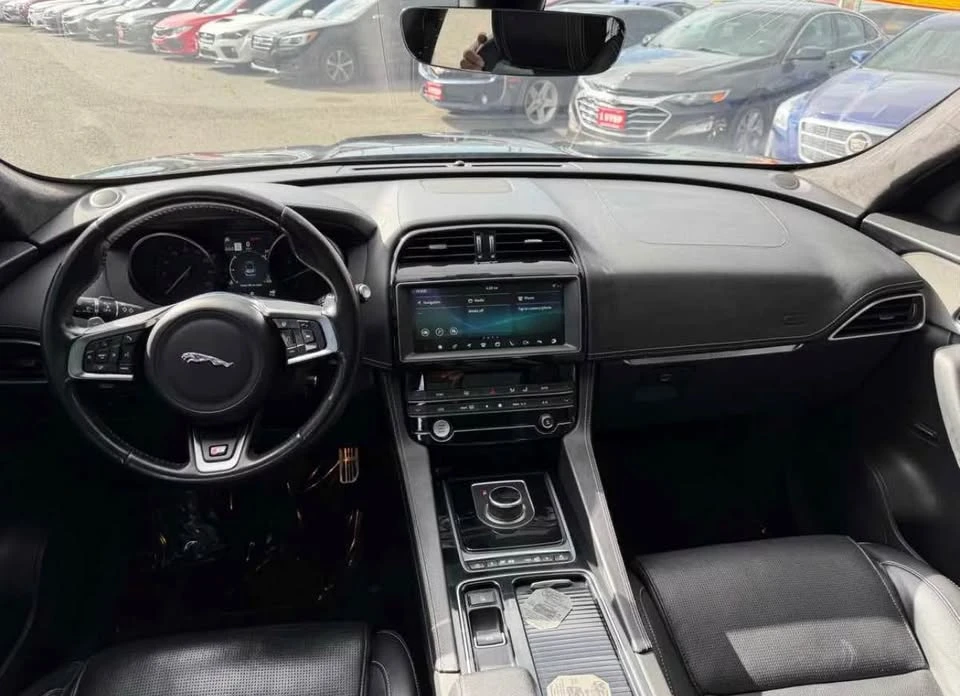 2020 Jaguar F-Pace SVR - Image 11 of 12