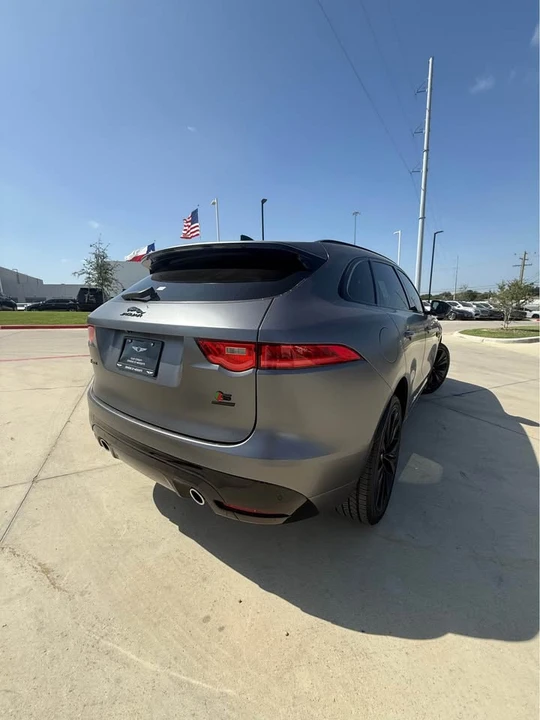 2020 Jaguar F-Pace SVR - Image 8 of 9