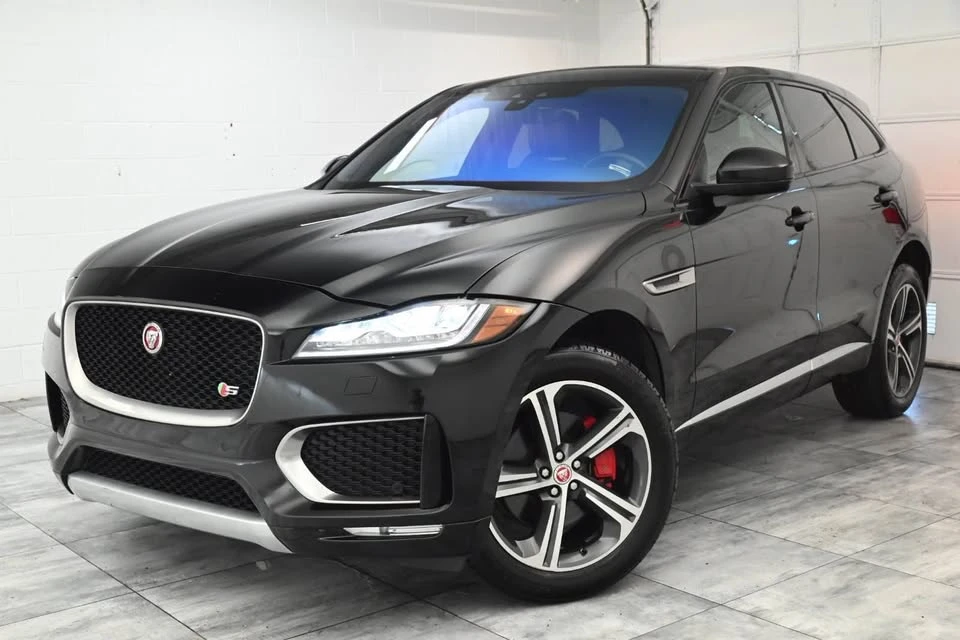 2020 Jaguar F-Pace SVR - Image 3 of 20
