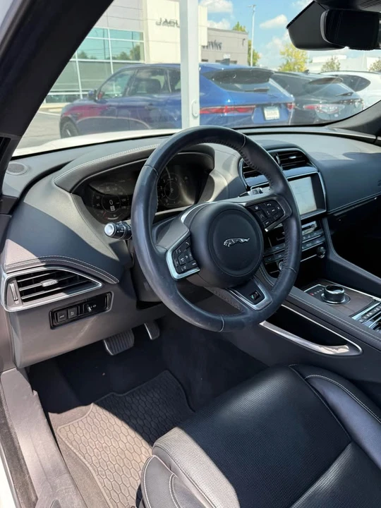 2020 Jaguar F-Pace SVR - Image 7 of 12