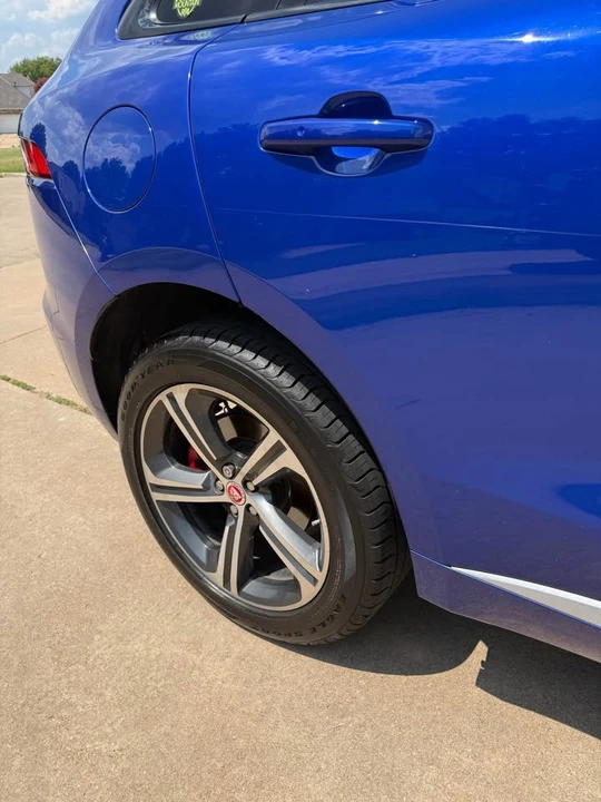 2020 Jaguar F-Pace SVR - Image 11 of 15