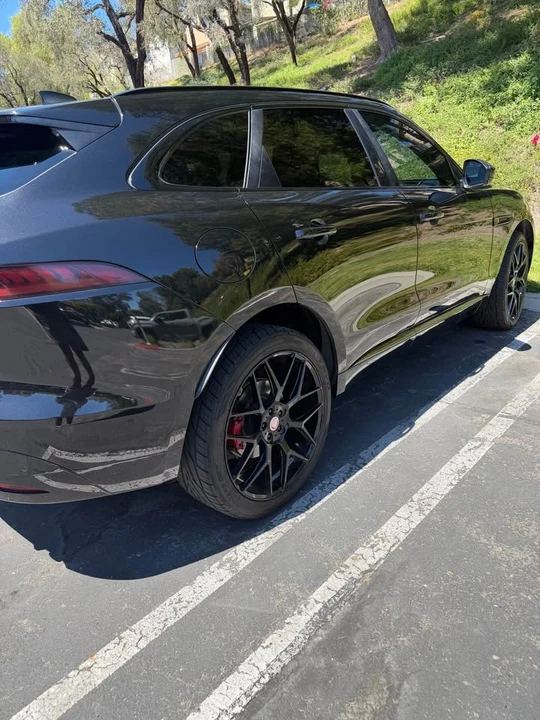 2020 Jaguar F-Pace SVR - Image 9 of 9