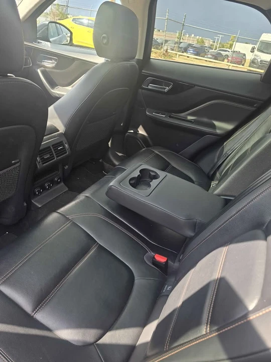 2020 Jaguar F-Pace - Image 17 of 18